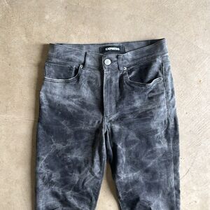 Express Tie Dye Black/Grey Jeans Frayed Hem. 6R “Ankle Leggings High Rise”